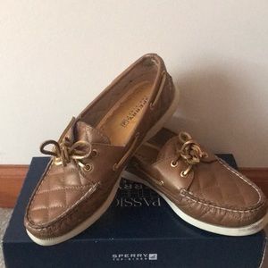 COPY - Sperry boat shoes size 7